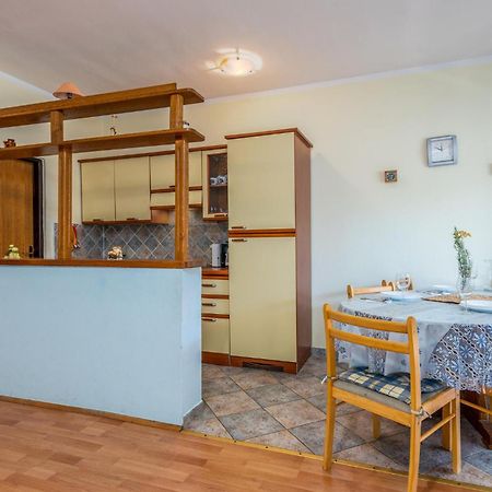 Beautiful Apartment In Pinezici With Wifi מראה חיצוני תמונה